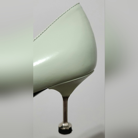 Prada Green 65 Leather Pump Heels Pointed Toe Spell Out Women Size 37 EU / 7W US - Picture 4 of 7